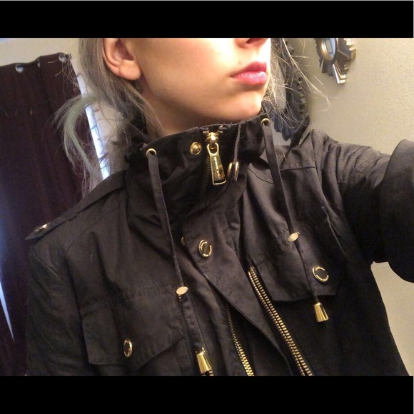 Michael Kors jacket ✨ - Picture 2 of 7